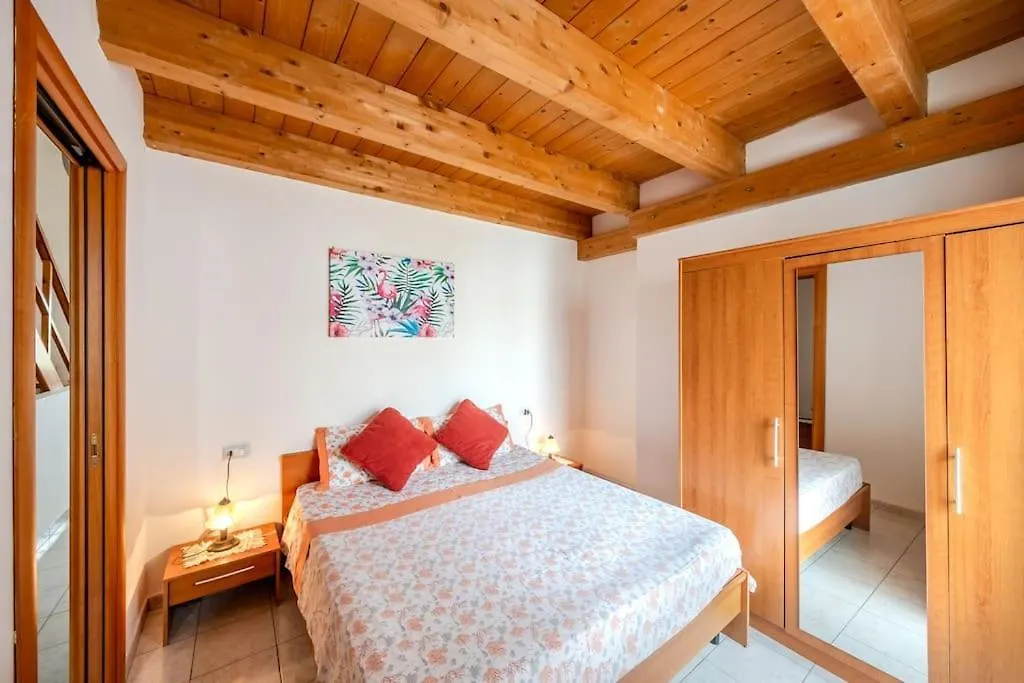 Casa Vacanza Sotto Torre Calasetta Italia
